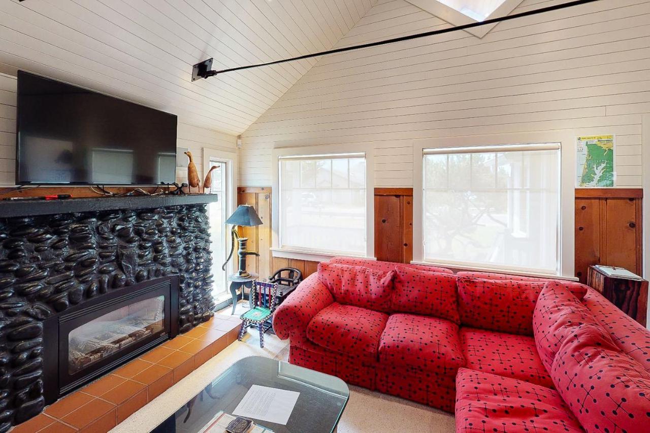 Villa Wecoma Creekside Lincoln City Exterior foto